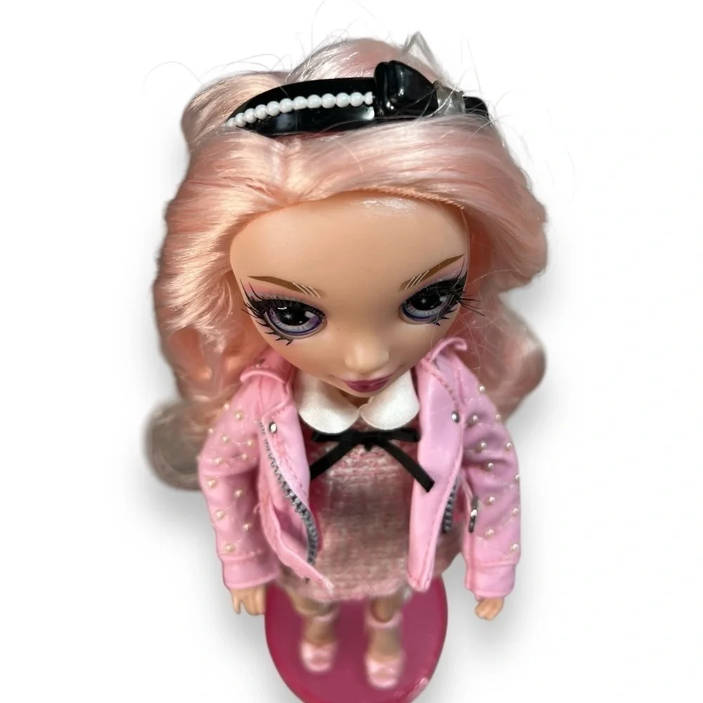 Rainbow High Bella Parker Articulated Fashion Doll‎ Series 2 Pink Clothes Shoes